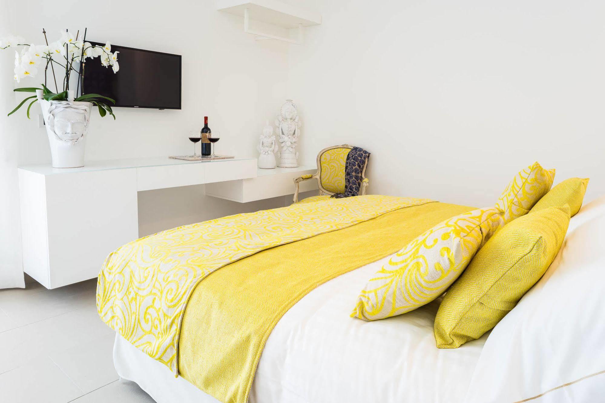 Sciccosa Guest House Таорміна Екстер'єр фото