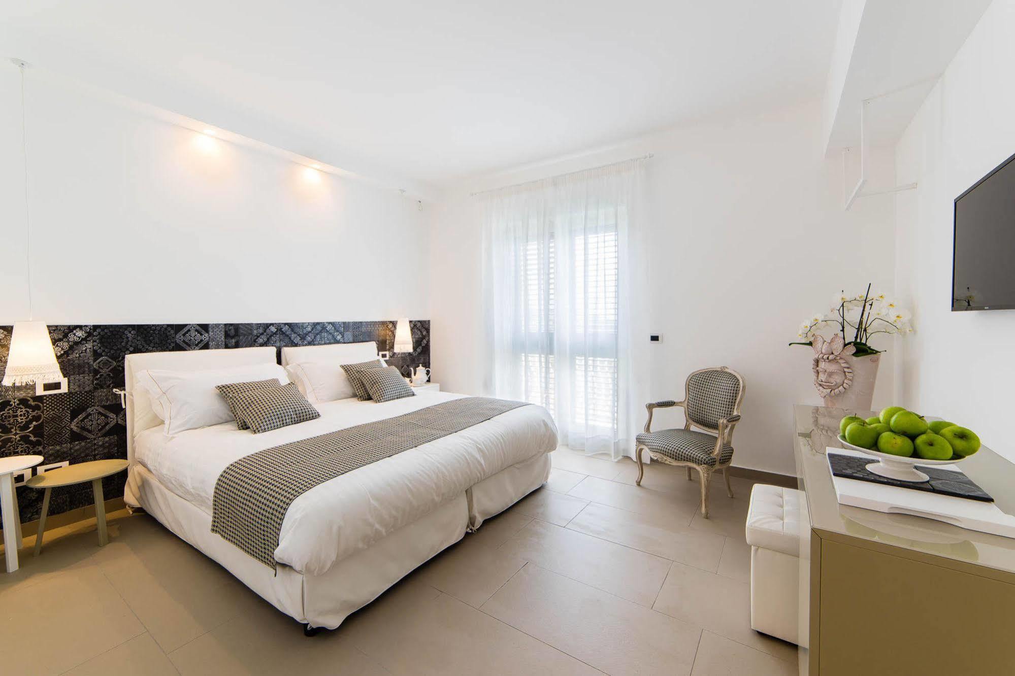 Sciccosa Guest House Таорміна Екстер'єр фото