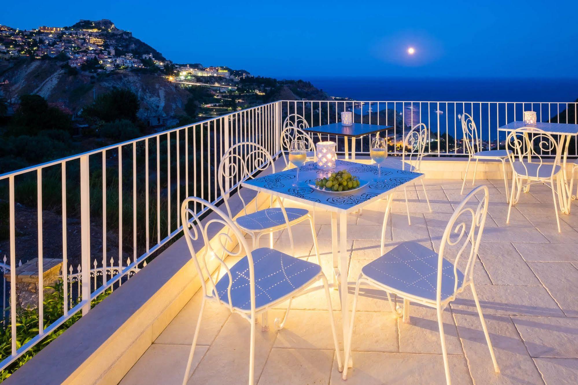 Sciccosa Guest House Таорміна Екстер'єр фото